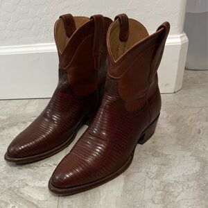 The Casey- Bourbon Lizard Tecovas Brown Leather Cowboy Boots- 9-great condition